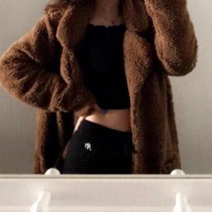 Meet your Posher, Ava